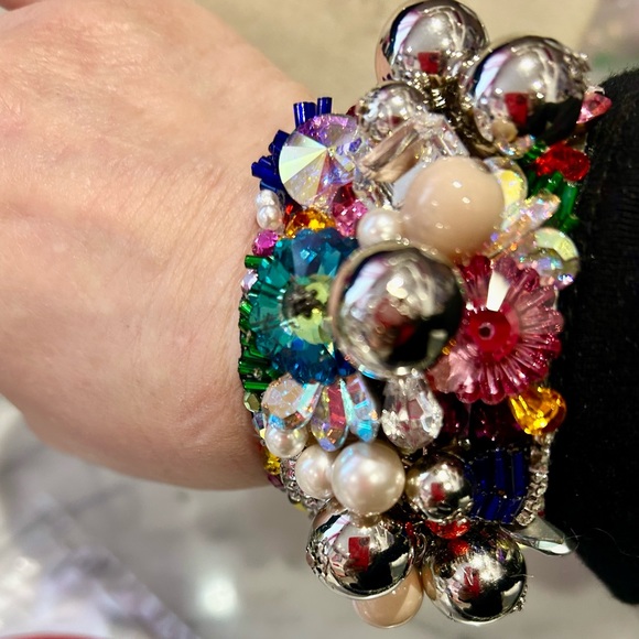 Vintage ‘80s Designer Crystal and Beadwork “Everything” Cuff Bracelet-Boutique - Picture 9 of 15